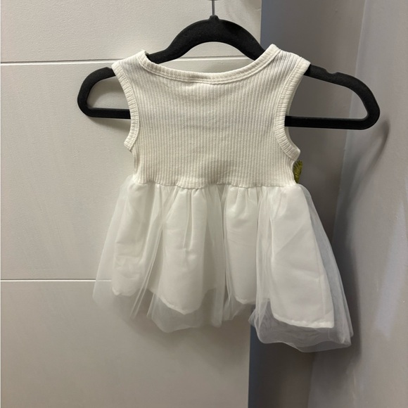 Kid’s White Embroidery Floral Mesh Waistcoat Dress Size 3-6 Months - Picture 2 of 4